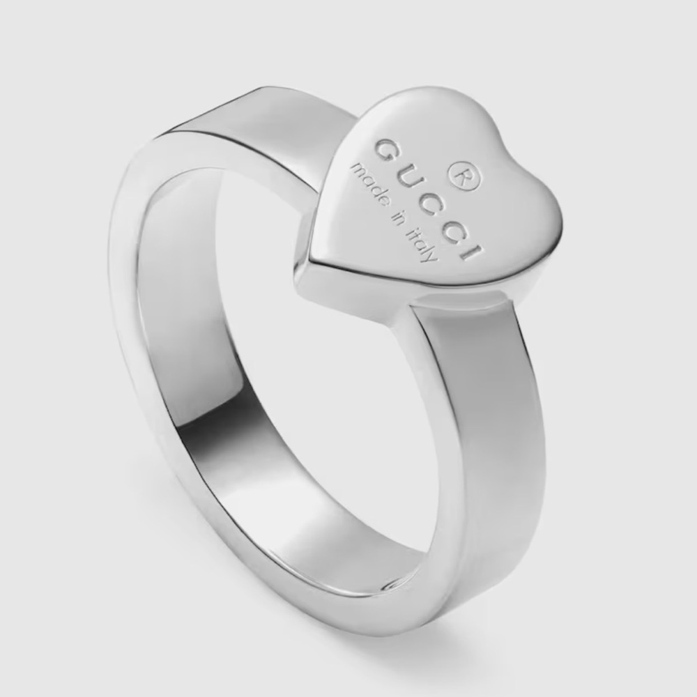 Gucci Silver Heart-Shaped Ring